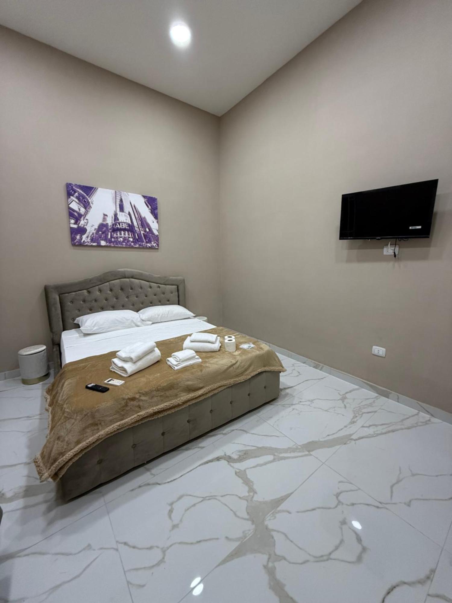 Apartamento Valentino Caracciolo 105 Nápoles Exterior foto