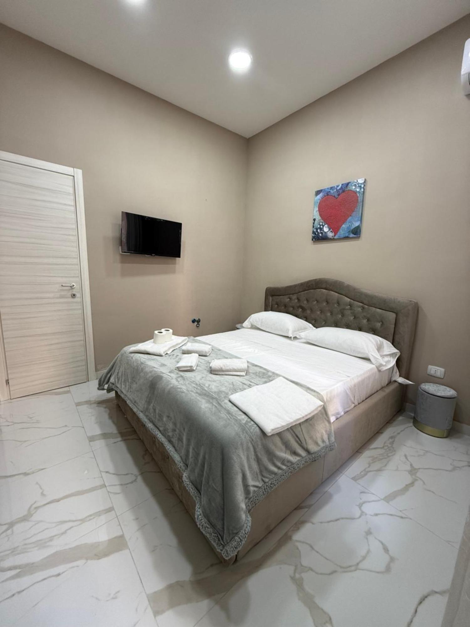 Apartamento Valentino Caracciolo 105 Nápoles Exterior foto