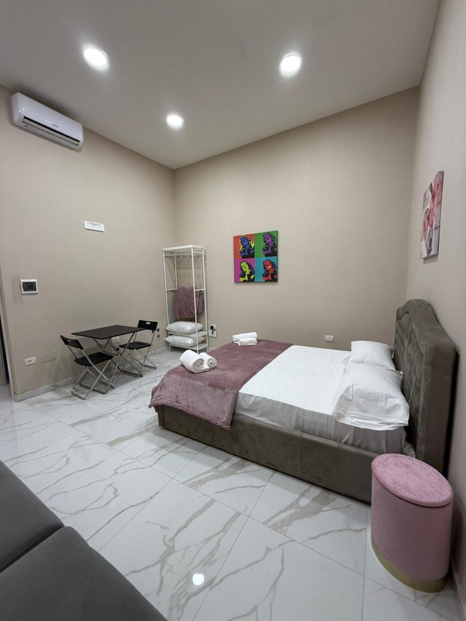 Apartamento Valentino Caracciolo 105 Nápoles Exterior foto